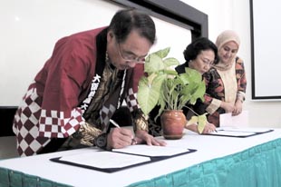 Exchange Agreement Signed with Institut Seni Indonesia (ISI) Yogyakarta
