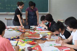 平成23年大阪中学生サマー・セミナー「点字アート」の様子