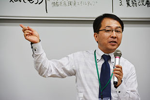 中武篤史氏