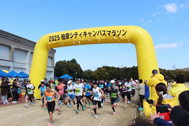 10kmコースのスタートの様子