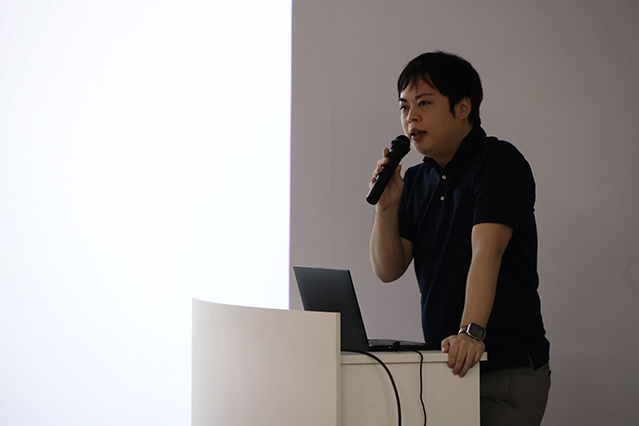 生成AIの可能性を発表する山地氏