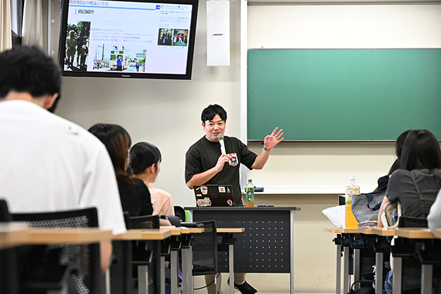 講義する山野氏