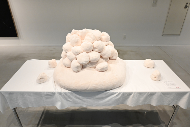 作品名：みえるものみえぬものふれること